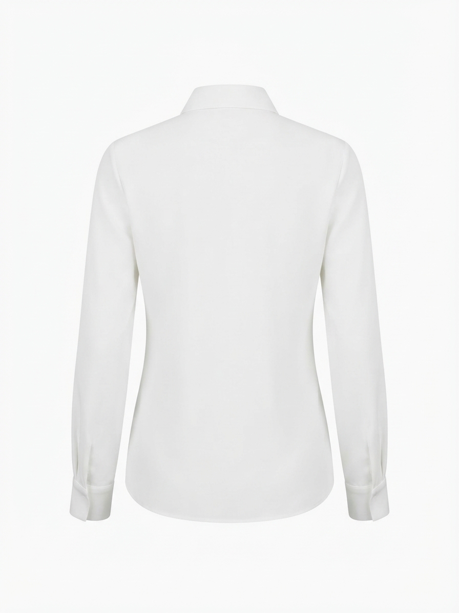 Bluza alba de dama cu maneca lunga si esarfa la gat.