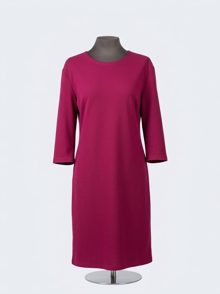 Rochie dama magenta dreapta cu maneci trei sferturi si decolteu rotunjit Rochie dama magenta dreapta cu maneci trei sferturi si decolteu rotunjit
